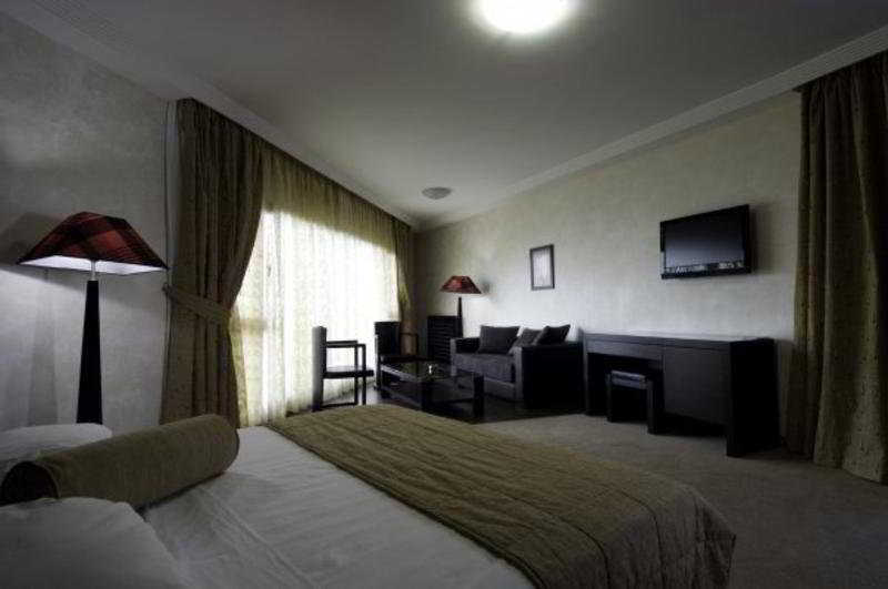 Sunrise Hotel Jounieh Buitenkant foto