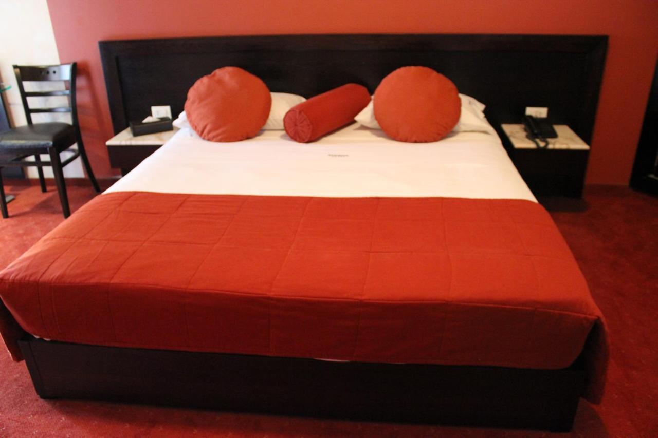 Sunrise Hotel Jounieh Buitenkant foto