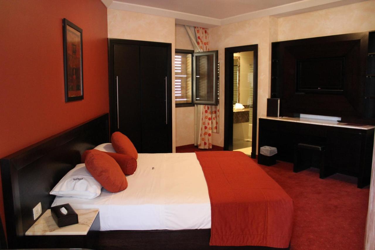 Sunrise Hotel Jounieh Buitenkant foto